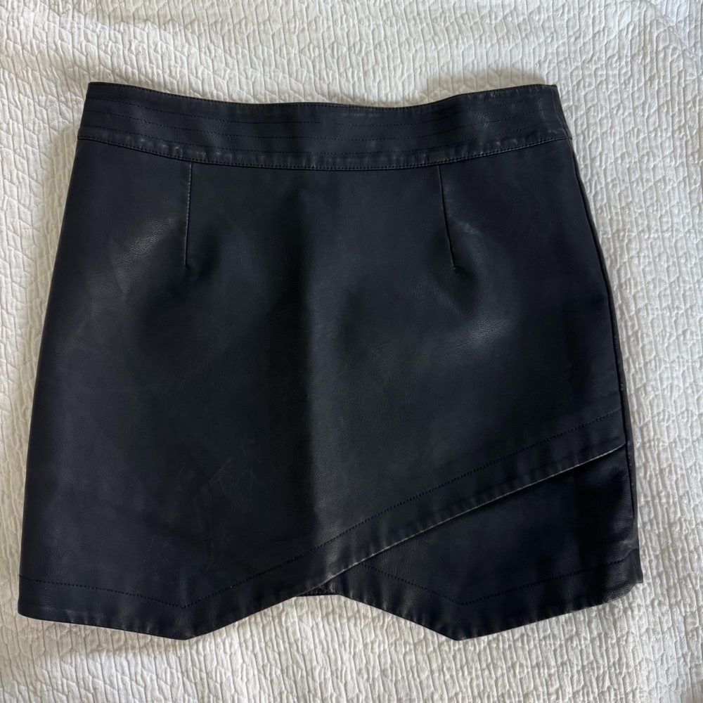 Jack by BB Dakota Black Skirt - Size 6